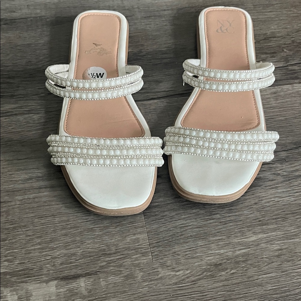 Elegant White Pearl-Embellished Women's Sandals